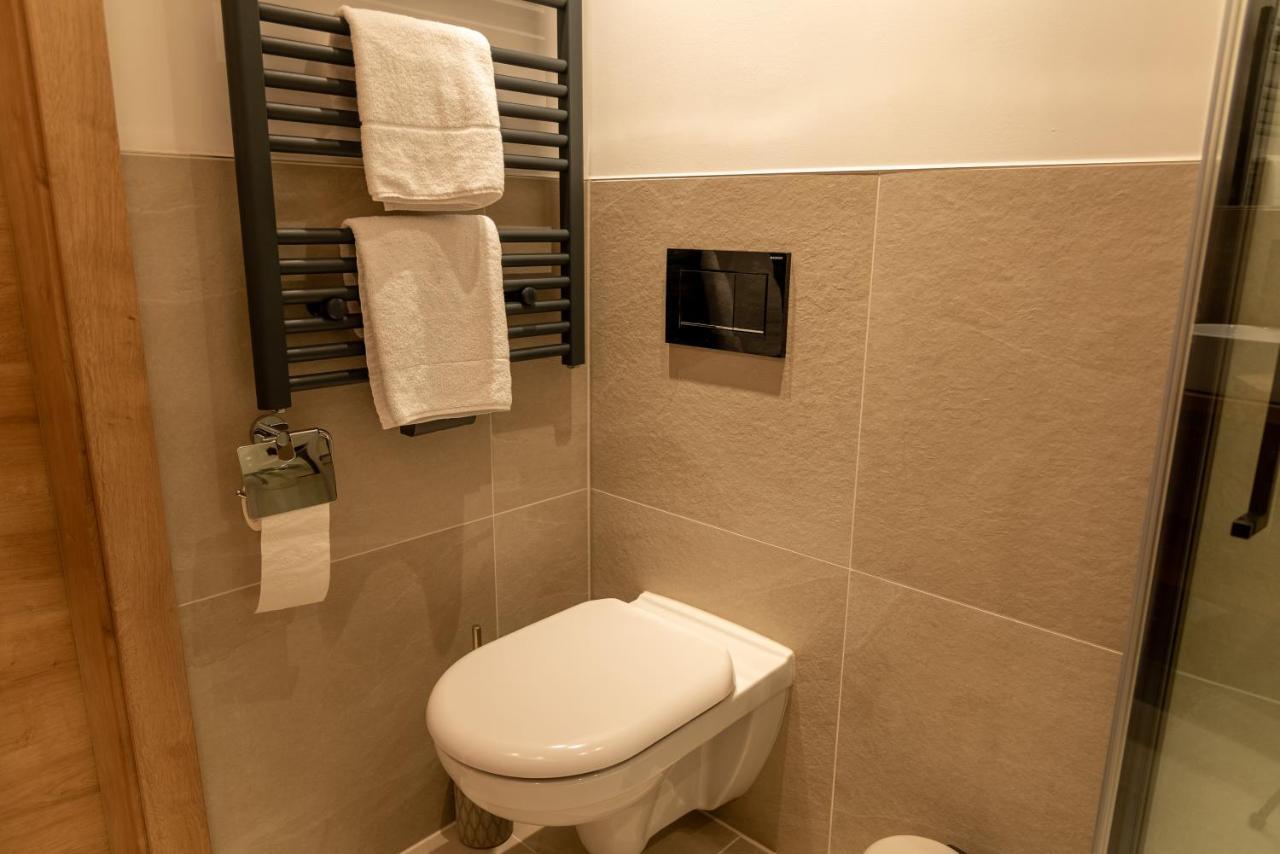 Apartment Lisal By All In One Apartments บรุค อันแดร์ โกรสส์กลอคเนอร์ชตราสเซอ ภายนอก รูปภาพ
